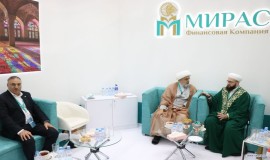 دیدار حجت الاسلام والمسلمین دکتر حمید شهریاری دبیرکل مجمع جهانی تقریب مذاهب اسلامی با کامیل سامیگوللین مفتی جمهوری تاتارستان در حاشیه اجلاس بین‌المللی گروه چشم انداز راهبردی روسیه -جهان اسلام- کازان فروم