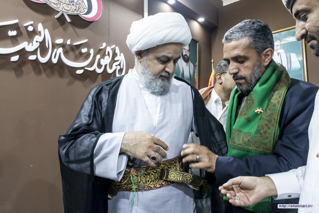 دبیرکل مجمع جهانی تقریب مذاهب اسلامی در حاشیه بازدید از نمایشگاه کتاب تهران: ارائه الکترونیک کتابها، خدمت بزرگی به مخاطبان است / تمرکز آثار جدید مجمع بر وحدت اسلامی و تمدن نوین اسلامی