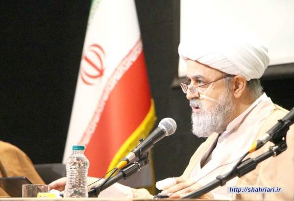 تقریب بر اساس مشترکات شکل می گیرد/ واقعه غدیر یک رویداد مشترک میان اهل سنت و تشیع است