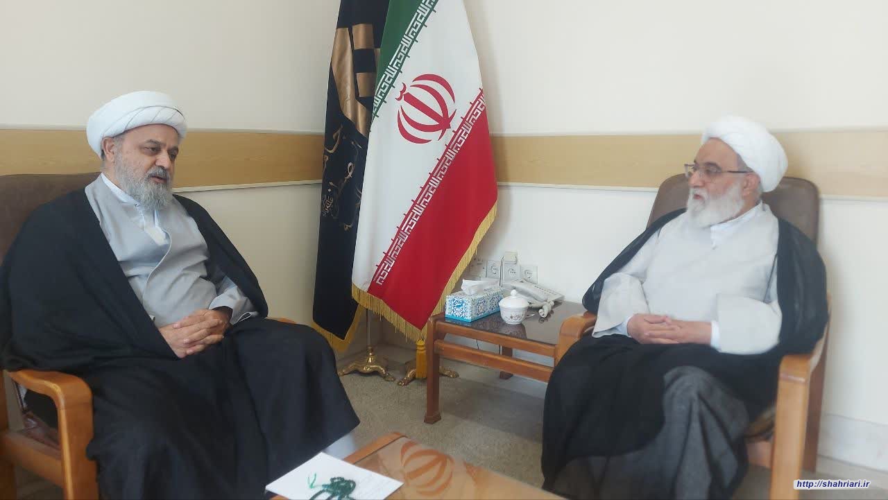 دیدار دبیرکل مجمع جهانی تقریب مذاهب اسلامی با آیت الله شب زنده دار
