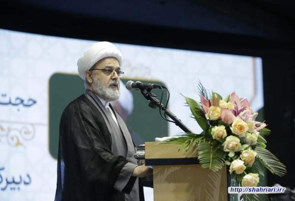 دکتر شهریاری در اختتامیه چهلمین کنفرانس وحدت اسلامی در مشهد: تشریح الگوی موفق جمهوری اسلامی ایران در مسیر تحقق وحدت اسلامی/ گفتمان وحدت اسلامی باید از مرحله گفت‌وگو به میدان عمل برسد