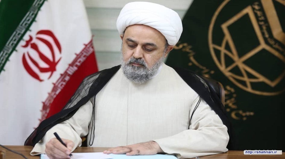 علما باید برای رفع ظلم و رسوا کردن ظالمان قیام کنند