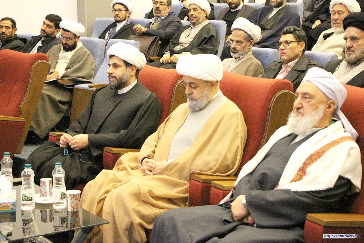 طرح مطالبی که منجر به نزاع و جنگ و ترور شود، حرام و گفتوگویی باطل است
